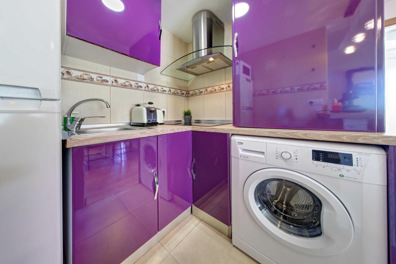 Apartament Pau Casals, 2 Min Walk From The Sea & Sea View Lloret de Mar Buitenkant foto